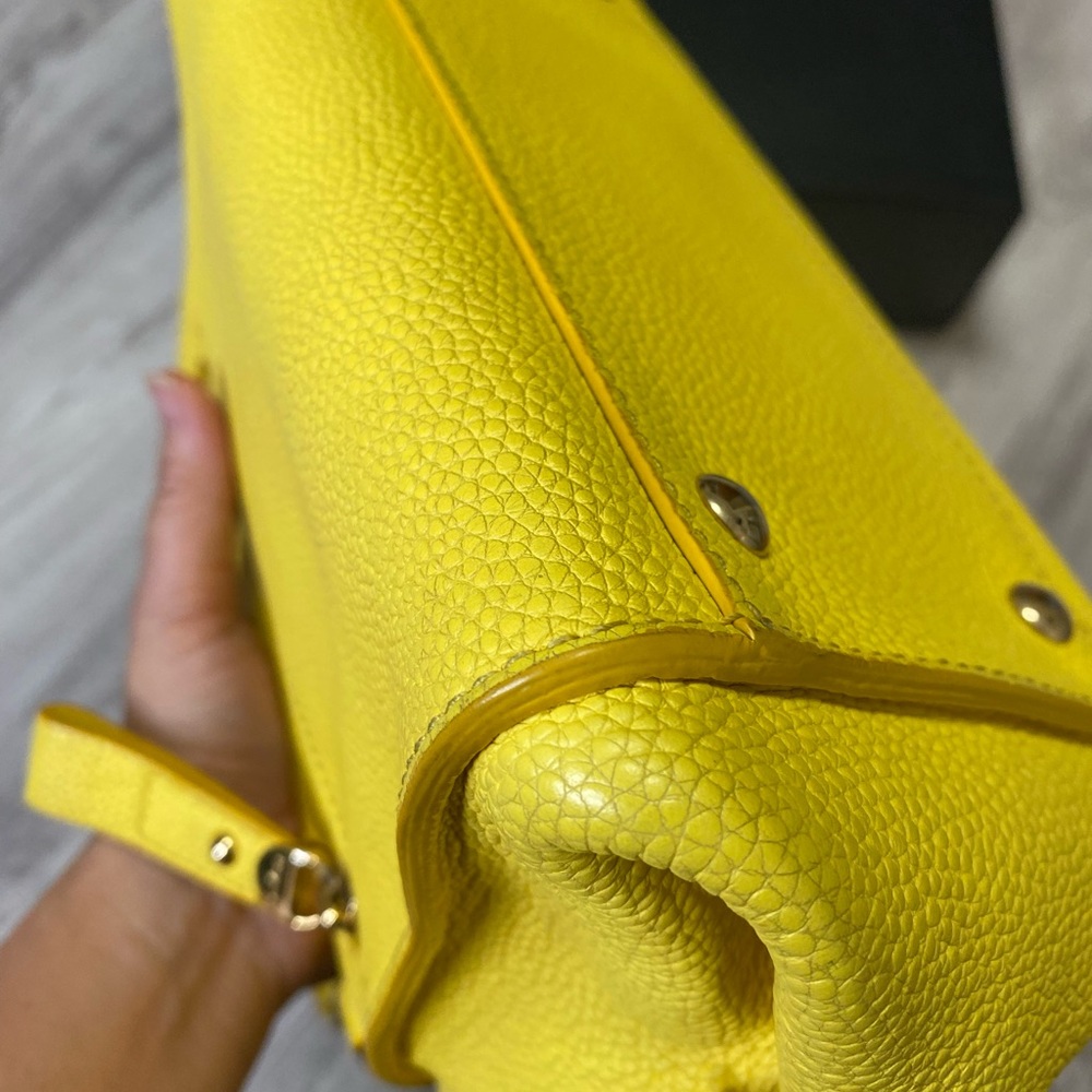 Used - Picture 9 of 12